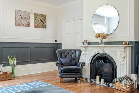 2 bedroom flat for sale, Bickley Park Road, Bromley
