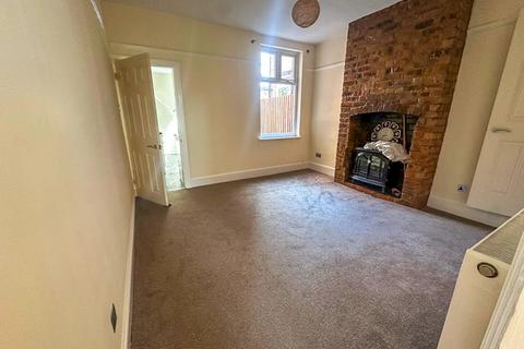 2 bedroom house to rent, Wilberforce Road, Leicester