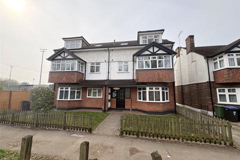 1 bed flat/apartment for rent in Kingfield Road, Woking, Surrey, GU22