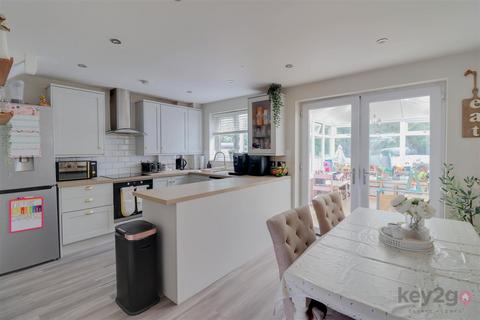 3 bedroom semi-detached house for sale, Roydfield Close, Waterthorpe, Sheffield, S20