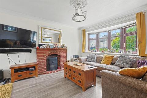 4 bedroom detached house for sale, Jubilee Road, Rayleigh SS6