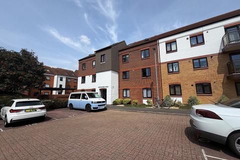 2 bed flat/apartment for rent in Horse Sands Close, Hampshire PO4