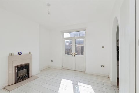 4 bedroom semi-detached house for sale, Kedleston Road, Leicester