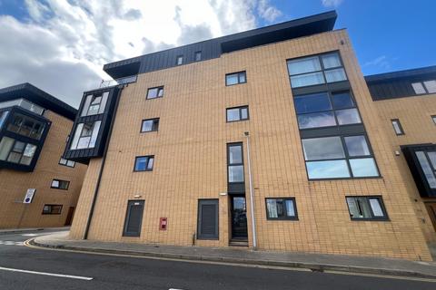 2 bedroom apartment to rent, Empire Way, CARDIFF