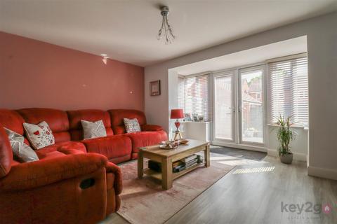 4 bedroom semi-detached house for sale, Redwood Lane, Mosborough, Sheffield, S20