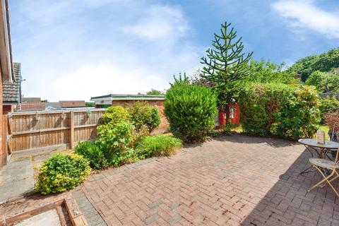 2 bedroom detached bungalow for sale, Cambridge Gardens, Helsby, Frodsham