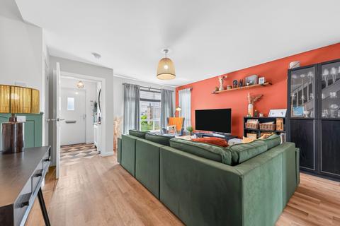 3 bedroom semi-detached house for sale, Sandstone Crescent, Thornliebank, Glasgow, Glasgow City, G46