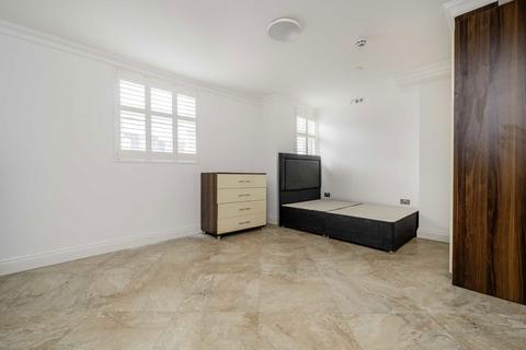 undefined, High Street, London W3