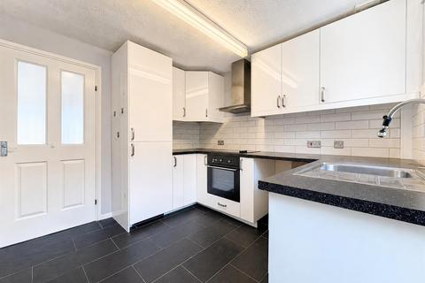 2 bedroom terraced bungalow for sale, Burford Gardens, Evesham