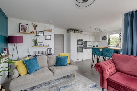 2 bedroom flat for sale, Flat 9, 2, Wintermill Square, Edinburgh, EH6 5QP