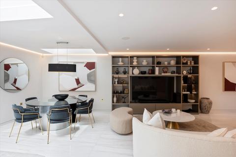 3 bedroom apartment for sale, South Molton Street, London W1K