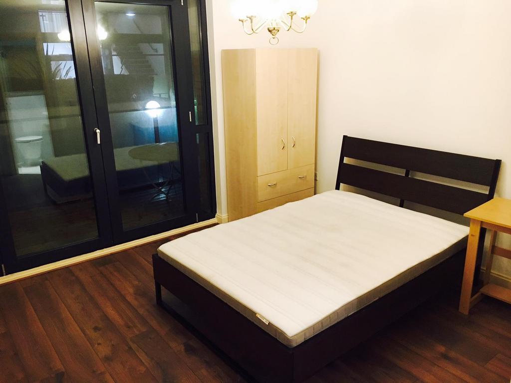 Apartment in Birmingham, Chinese Quarter, Digbeth - View 3