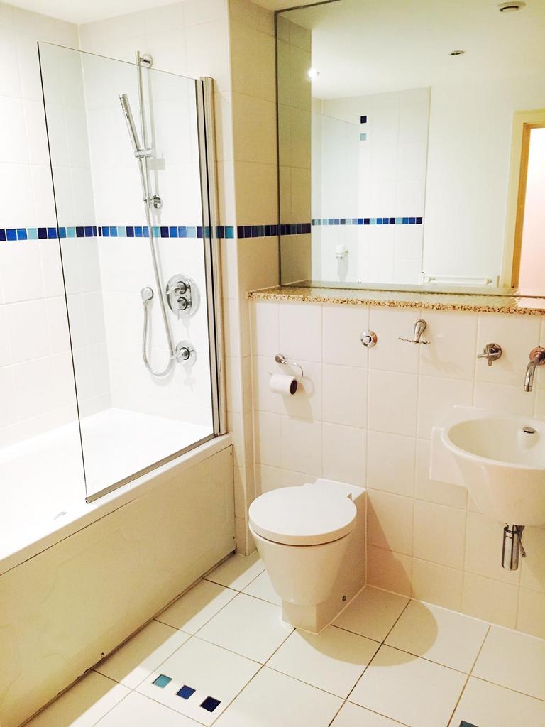 Apartment in Birmingham, Chinese Quarter, Digbeth - View 5