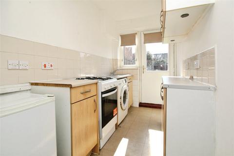 2 bedroom terraced house to rent, Woodward Road, Dagenham RM9