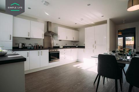 4 bedroom semi-detached house to rent, Medway Close, Sheffield, S2
