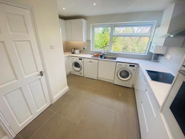 Apartment in Sutton Coldfield, Maney - View 5