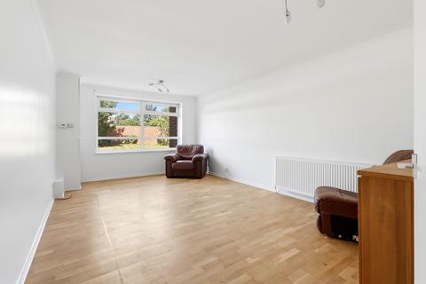 1 bedroom flat for sale, Etchingham Park Road, Solar Court Etchingham Park Road, N3