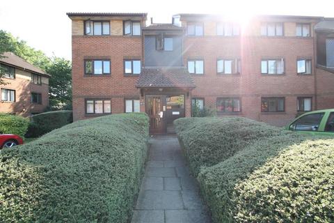 Pavilion Way, Edgware HA8