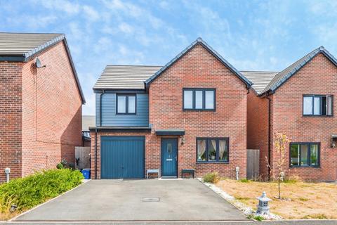 4 bedroom detached house for sale, Clos Yr Onnen, Capel Llanilltern, Cardiff