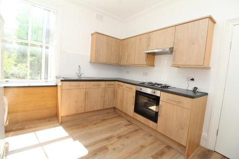 3 bedroom terraced house to rent, Arbuthnot Road, London SE14