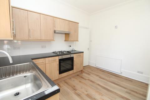 3 bedroom terraced house to rent, Arbuthnot Road, London SE14