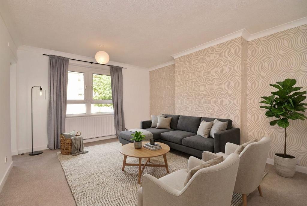 Apartment in Glasgow, Sandyhills - View 2