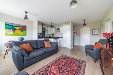2 bedroom flat for sale, Havannah Drive, Five Mile Park, NE13