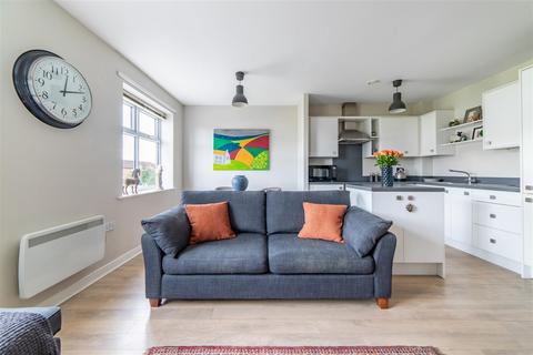 2 bedroom flat for sale, Havannah Drive, Five Mile Park, NE13