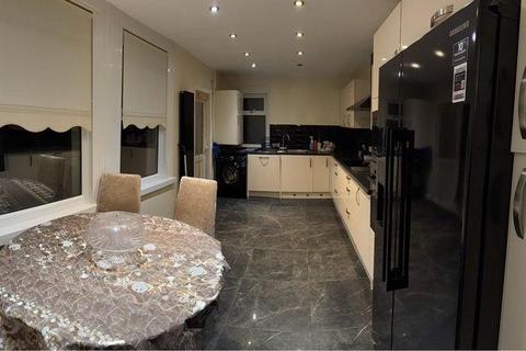 House share to rent, Sheringham Avenue, London E12