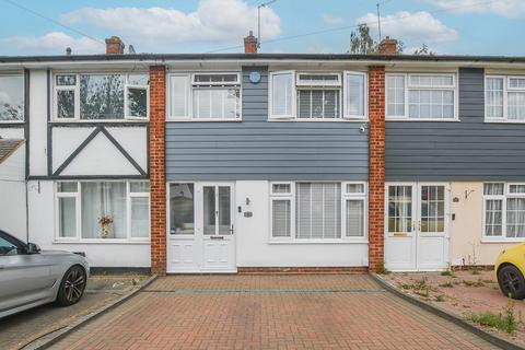Navarre Gardens, Romford