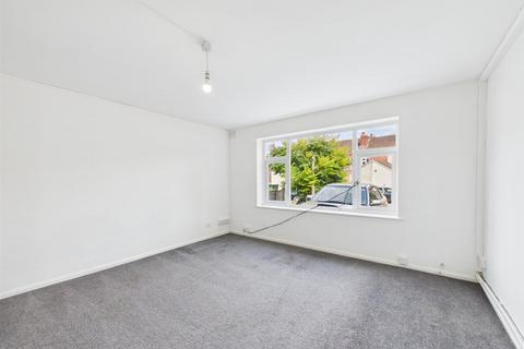 2 bedroom maisonette to rent, Booths Fields, Foleshill, Coventry, CV6 6GG