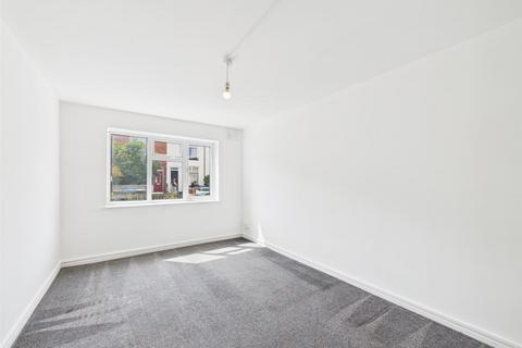 2 bedroom maisonette to rent, Booths Fields, Foleshill, Coventry, CV6 6GG