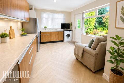 2 bedroom detached bungalow for sale, Park Avenue, Royston