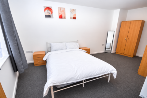 3 bedroom apartment to rent, River View, Low Street, Sunderland
