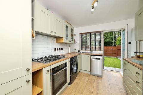 2 bedroom maisonette for sale, Perram Close, Broxbourne