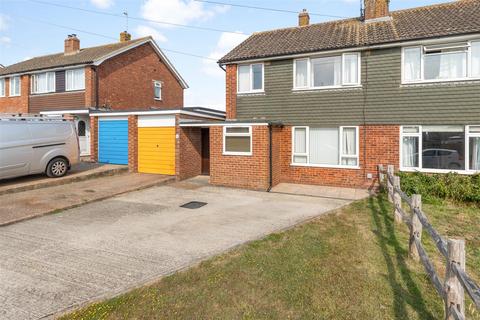 3 bedroom semi-detached house for sale, Tilehurst Drive, Hailsham