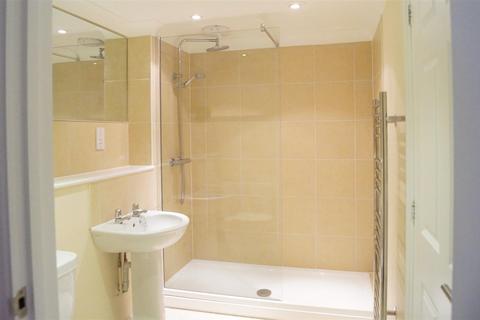 2 bedroom apartment to rent, Fenview Court, CB4