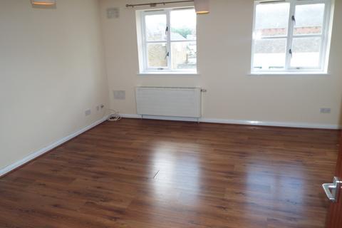 2 bedroom apartment to rent, Russell Quay, Gravesend, DA11