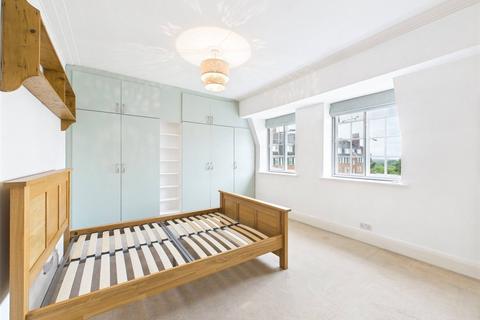 3 bedroom apartment for sale, Richmond Hill Court, Richmond
