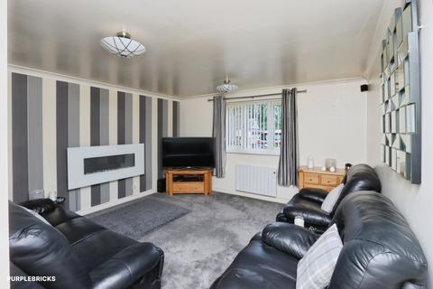2 bedroom ground floor flat for sale, Richmond Farm Mews, Sheffield, S13