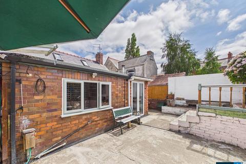 2 bedroom bungalow for sale, Vinegar Hill, Wrexham LL14
