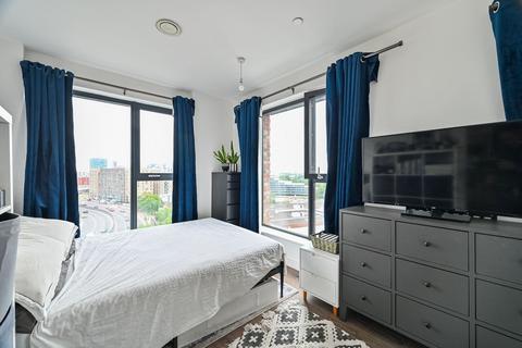 Headwater Point, Bow E3