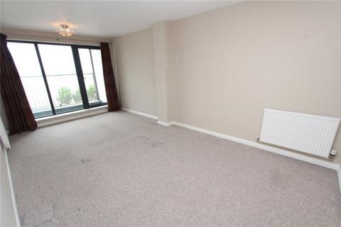 2 bedroom flat to rent, Clarendon Court, Gravesend DA12