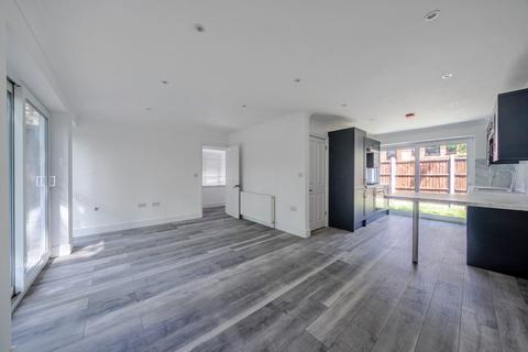 4 bedroom detached house for sale, Dunfield Road, Catford, London, SE6