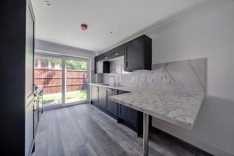 4 bedroom detached house for sale, Dunfield Road, Catford, London, SE6