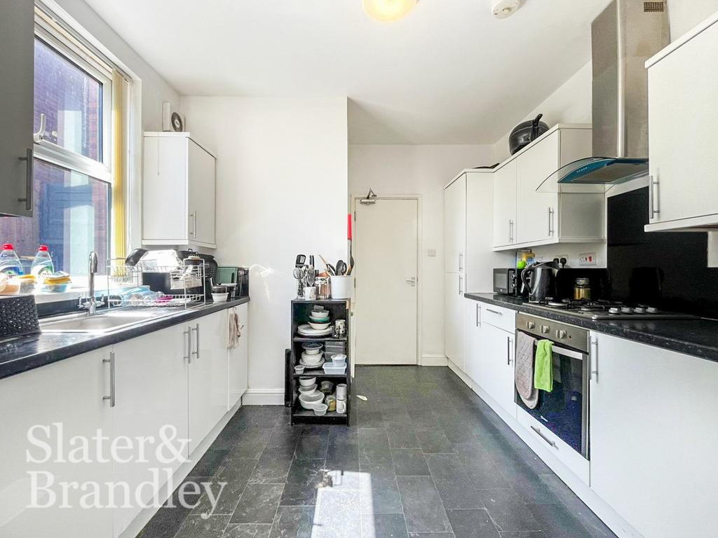 House in Nottingham, New Basford - View 2
