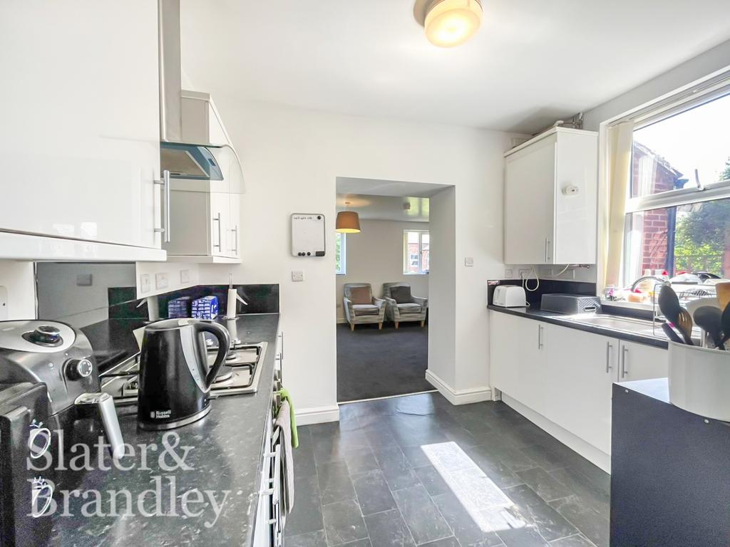 House in Nottingham, New Basford - View 3