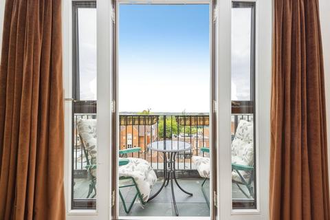 2 bedroom penthouse for sale, Sydenham Road, Guildford GU1