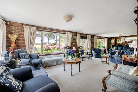 4 bedroom detached house for sale, Firgrove Road, Whitehill, GU35