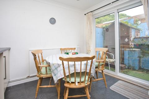 3 bedroom terraced house for sale, Hollands Avenue, Folkestone, Kent, CT19
